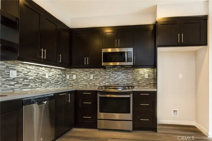 639 Channel Way, Costa Mesa, California 92627