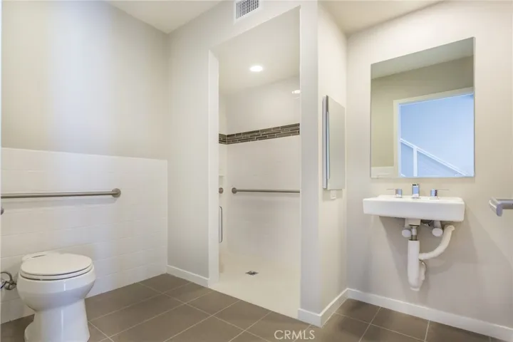 639 Channel Way, Costa Mesa, California 92627