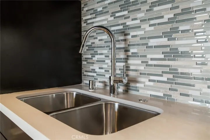 639 Channel Way, Costa Mesa, California 92627