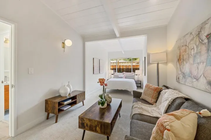 , Palo Alto, California 94306