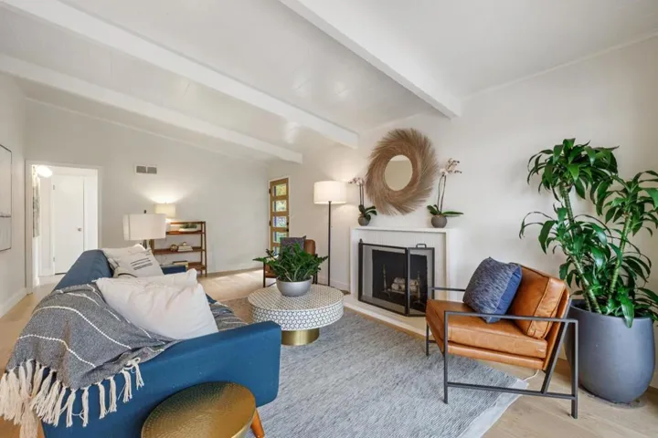 , Palo Alto, California 94306