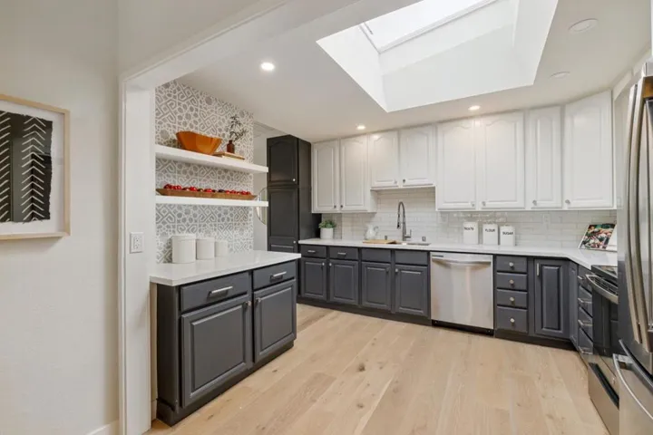 , Palo Alto, California 94306