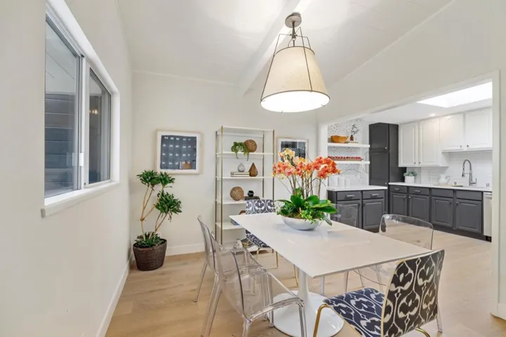 , Palo Alto, California 94306