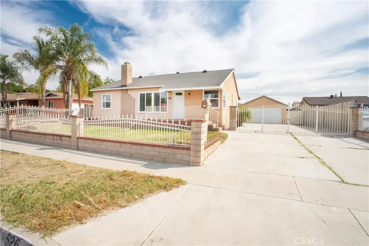 526 La Seda Road, La Puente, California 91744
