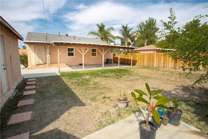 526 La Seda Road, La Puente, California 91744