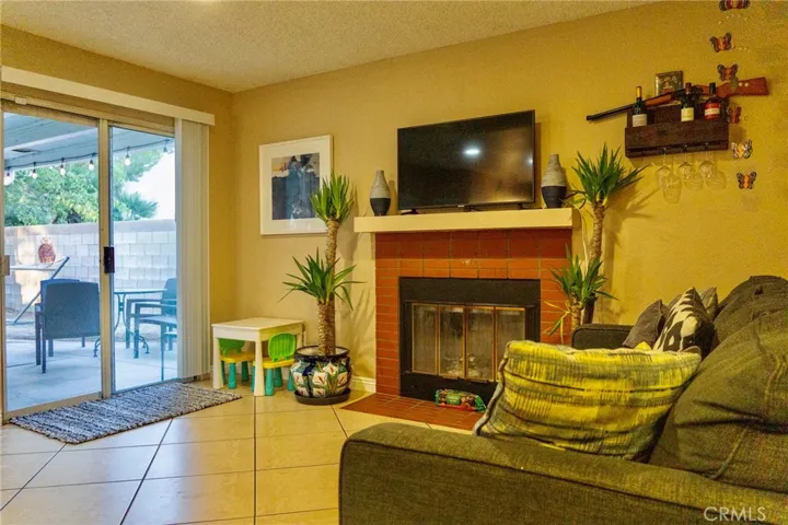 3523 W Avenue J4, Lancaster, California 93536