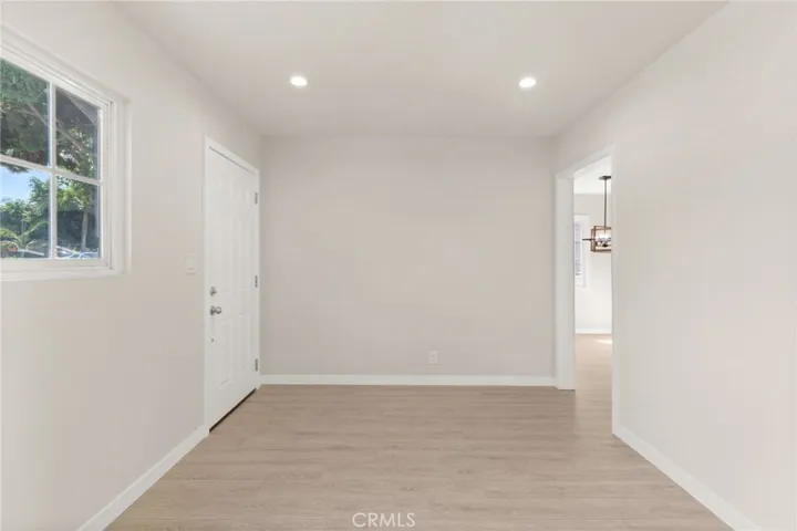 2471 Caspian Avenue, Long Beach, California 90810