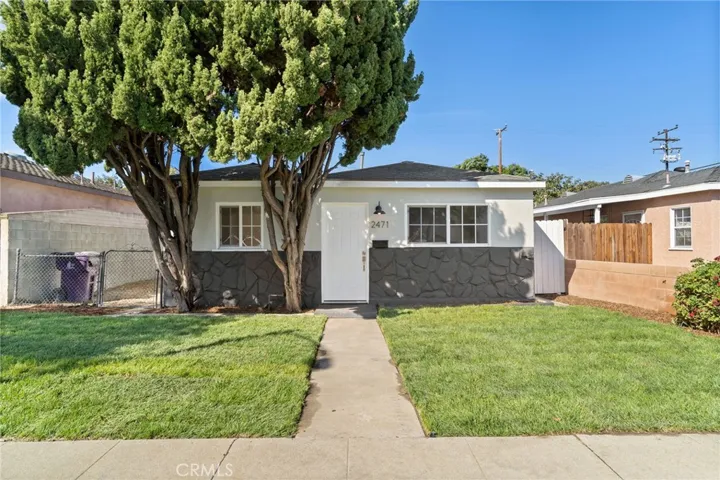 2471 Caspian Avenue, Long Beach, California 90810