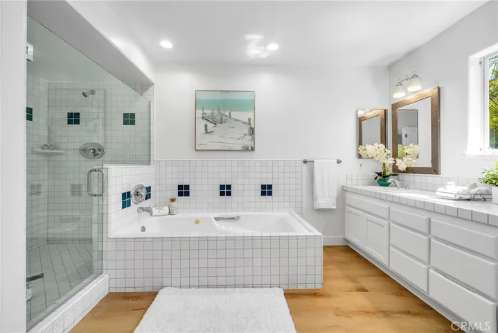 138 S Broadway, Redondo Beach, California 90277