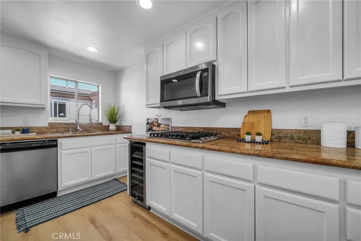 138 S Broadway, Redondo Beach, California 90277