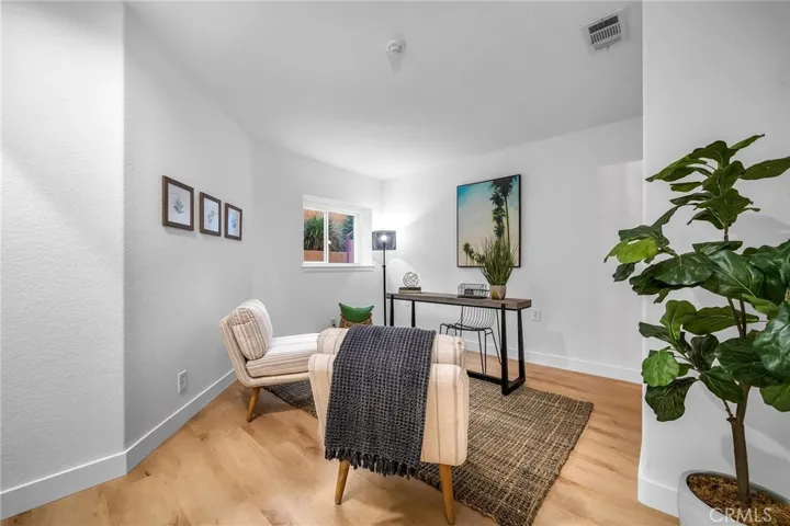 138 S Broadway, Redondo Beach, California 90277
