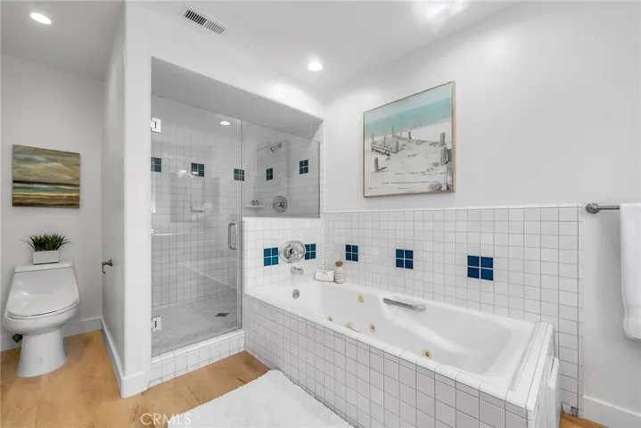 138 S Broadway, Redondo Beach, California 90277