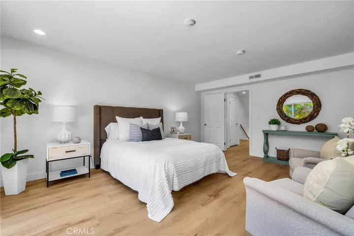 138 S Broadway, Redondo Beach, California 90277
