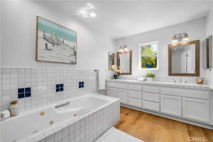 138 S Broadway, Redondo Beach, California 90277