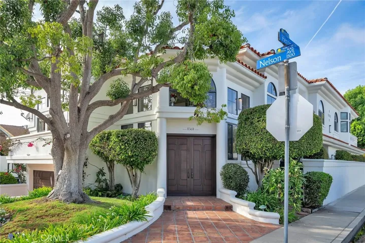 1561 Nelson Avenue, Manhattan Beach, California 90266