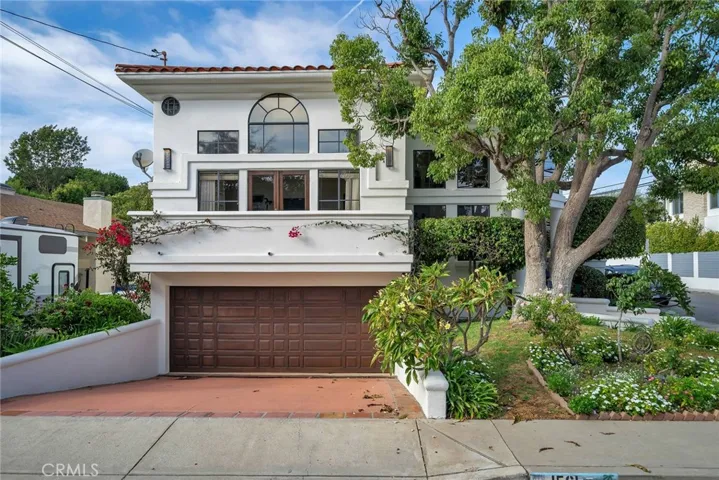 1561 Nelson Avenue, Manhattan Beach, California 90266
