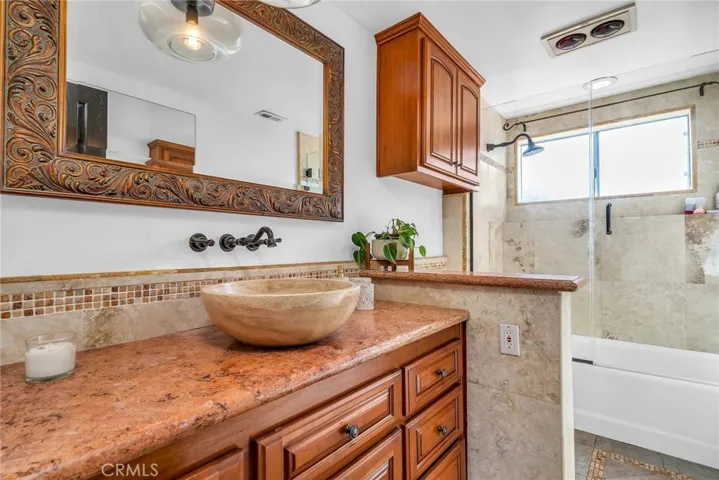 upstairs full bath