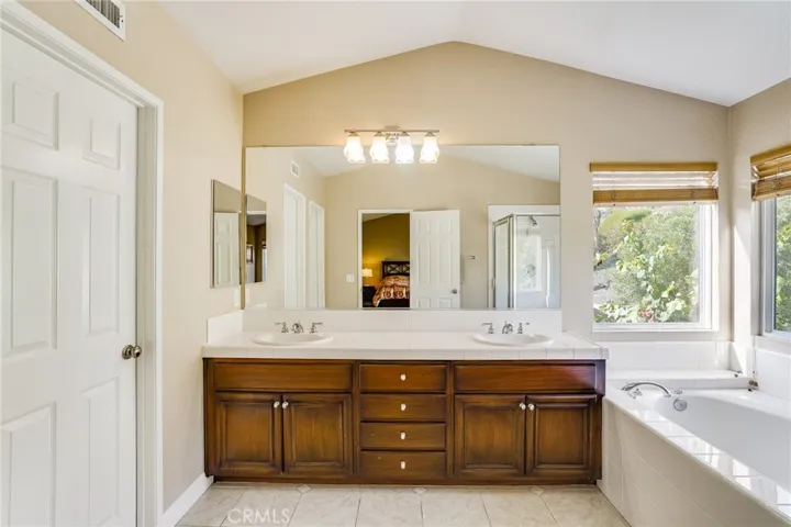 27836 Country Lane Road, Laguna Niguel, California 92677