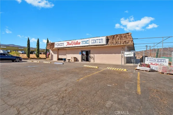 20901 South Street, Tehachapi, California 93561