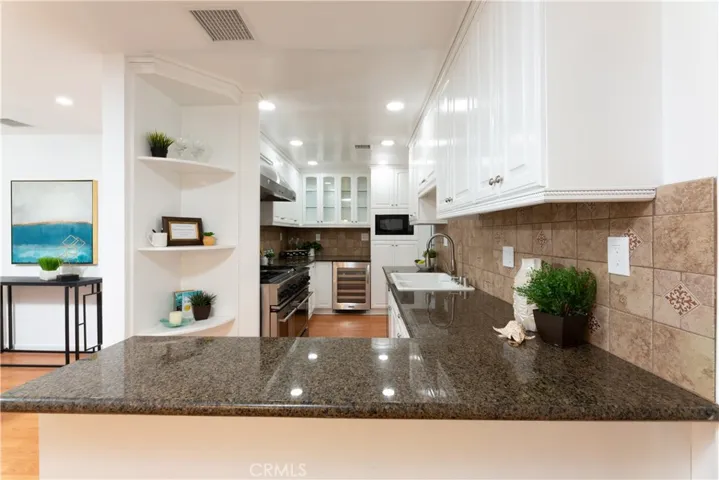 2170 Radnor Avenue, Long Beach, California 90815