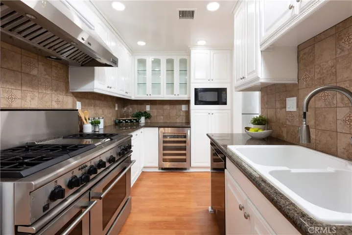 2170 Radnor Avenue, Long Beach, California 90815