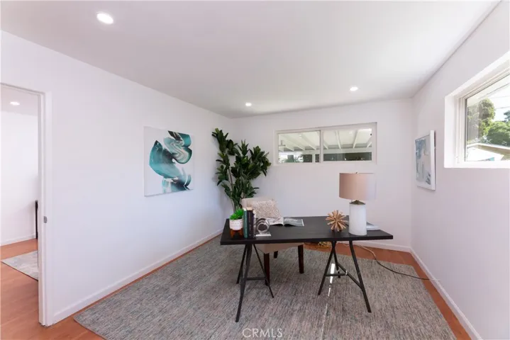 2170 Radnor Avenue, Long Beach, California 90815