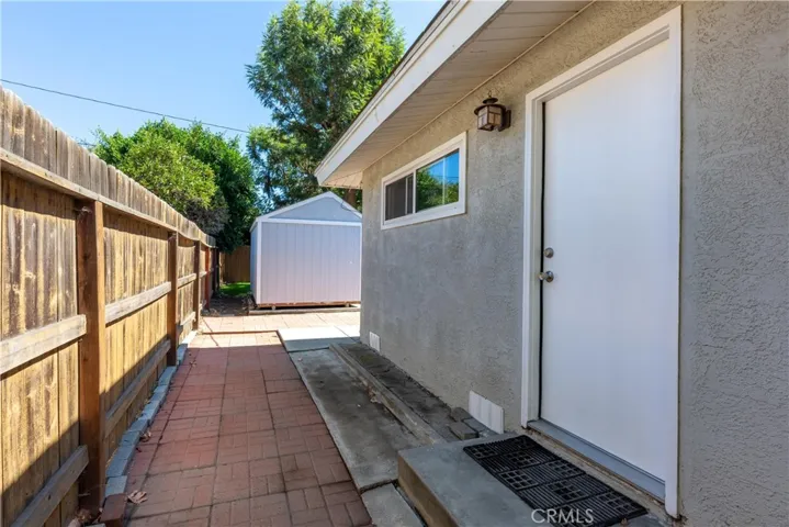 2170 Radnor Avenue, Long Beach, California 90815