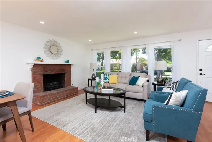 2170 Radnor Avenue, Long Beach, California 90815