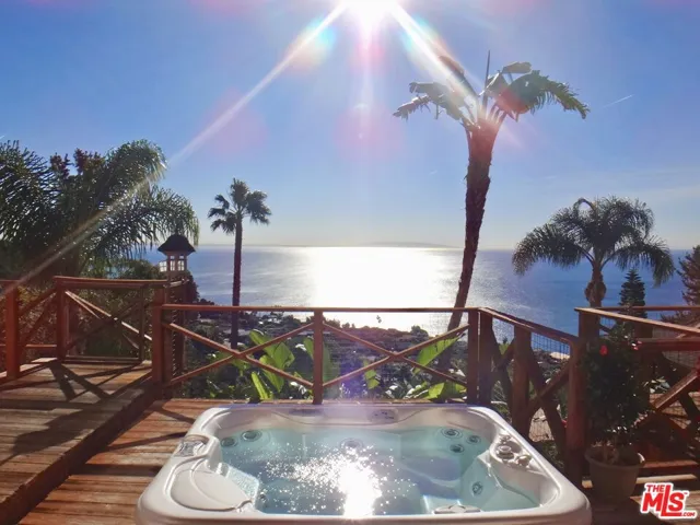 20404 Little Rock Way, Malibu, California 90265