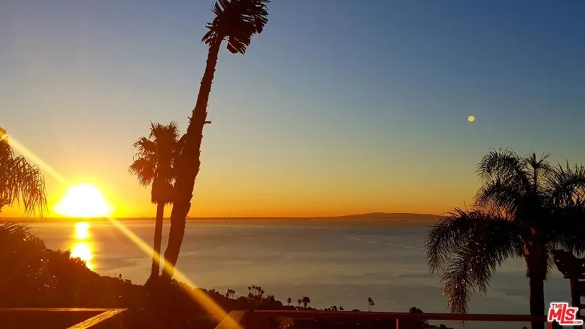 20404 Little Rock Way, Malibu, California 90265
