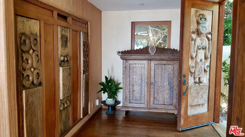 20404 Little Rock Way, Malibu, California 90265
