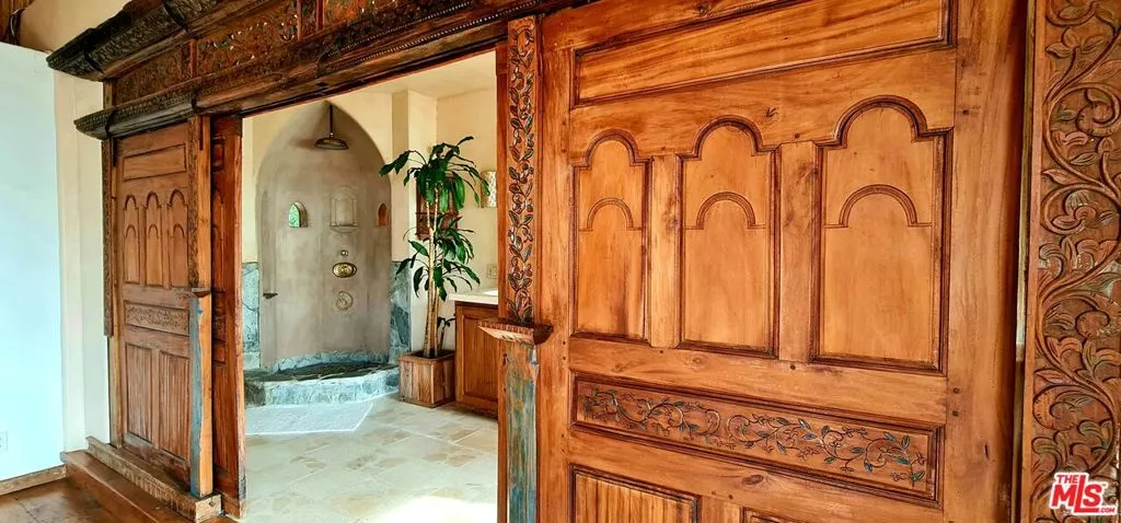 20404 Little Rock Way, Malibu, California 90265