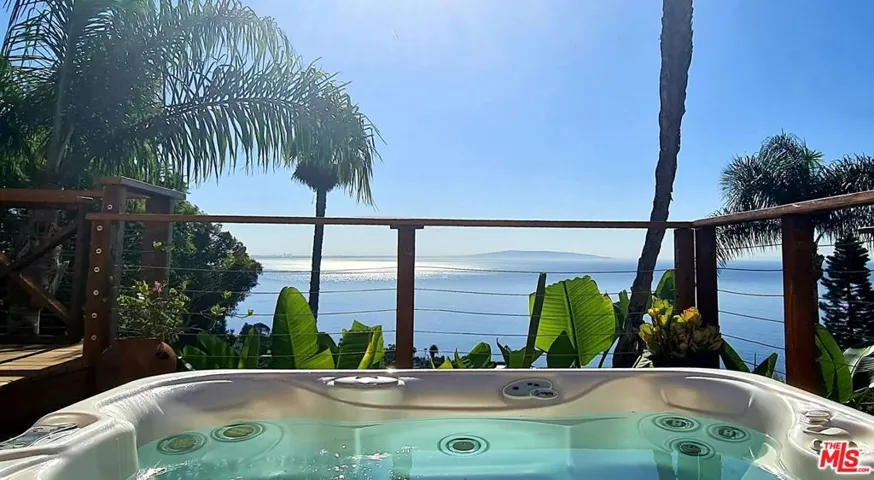 20404 Little Rock Way, Malibu, California 90265