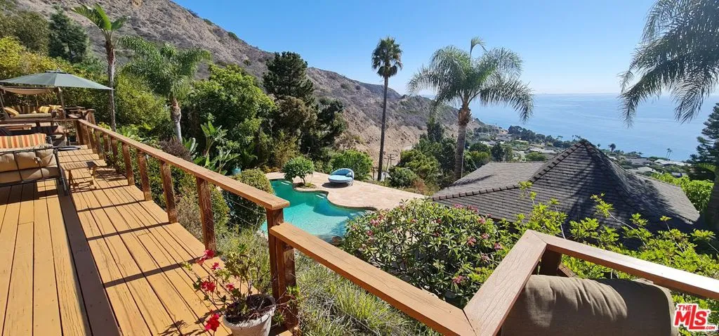 20404 Little Rock Way, Malibu, California 90265