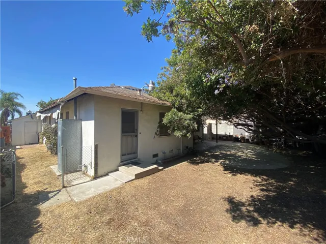 11708 Tarron Avenue, Hawthorne, California 90250
