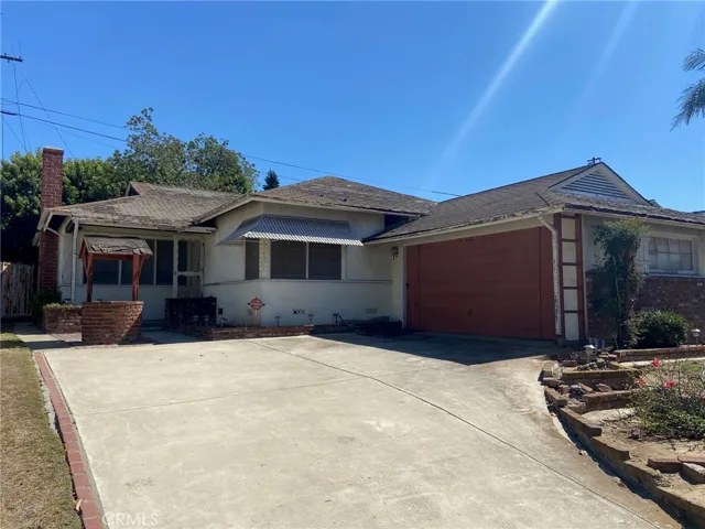 11708 Tarron Avenue, Hawthorne, California 90250