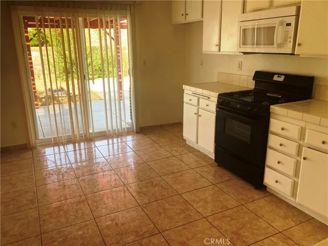 37647 Lasker Avenue, Palmdale, California 93550