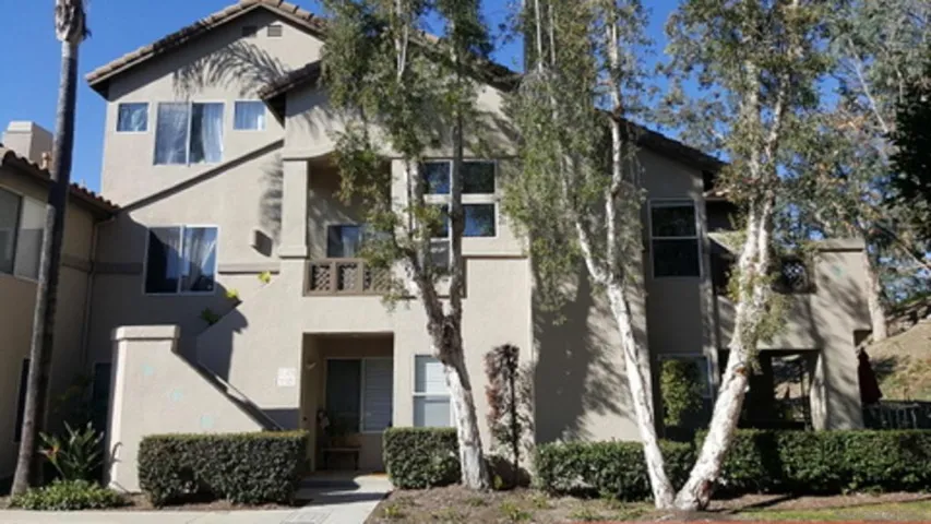 27529 Calinda, Mission Viejo, California 92692