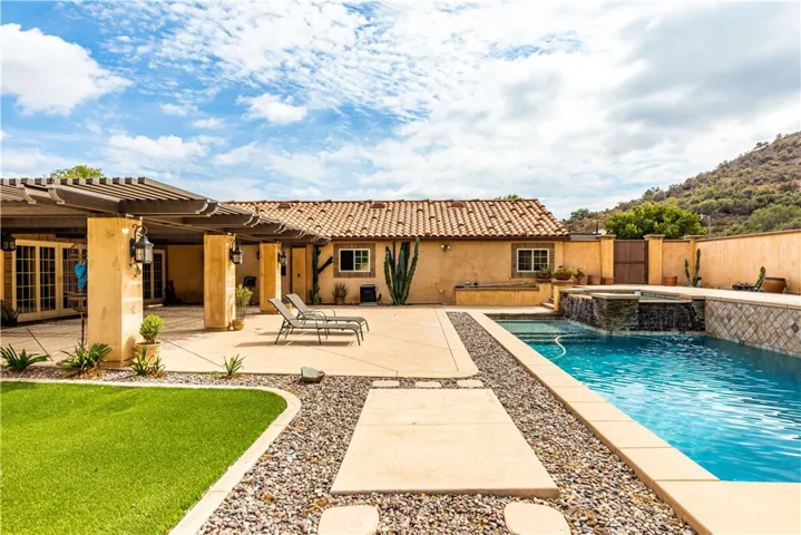 21985 Highland Street, Wildomar, California 92595