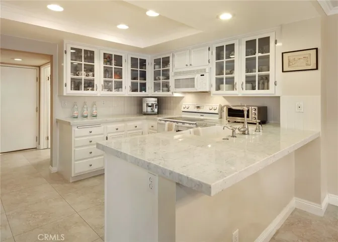 Beautiful Carrara countertops