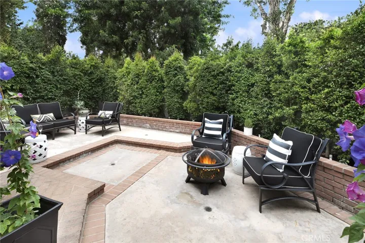 Outdoor gardens