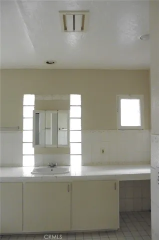 138 Hermosa Avenue, Long Beach, California 90802