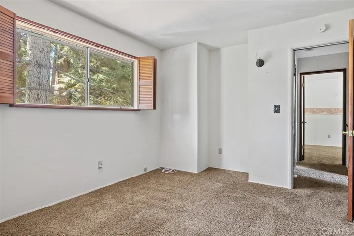 31405 Pinehurst Drive, Running Springs, California 92382