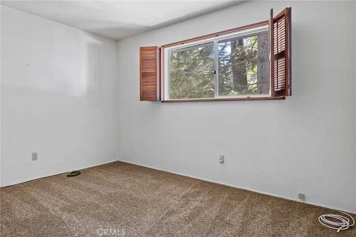 31405 Pinehurst Drive, Running Springs, California 92382