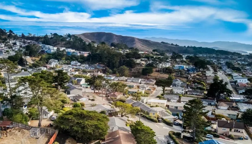 , Pacifica, California 94044