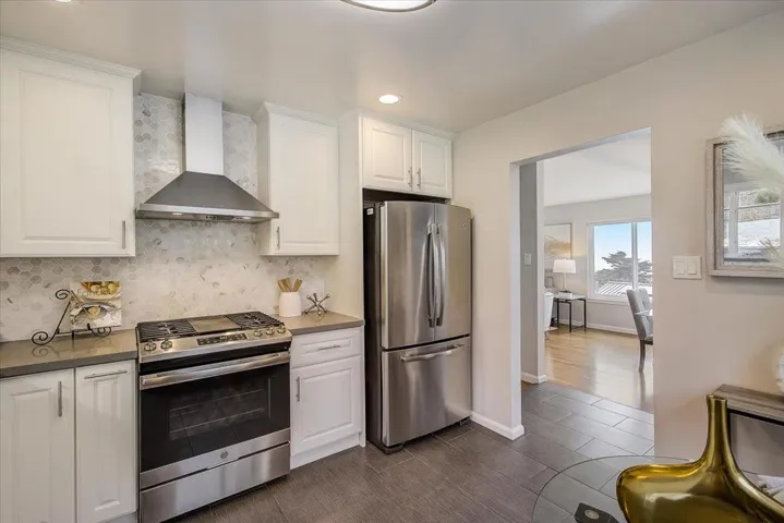 , Pacifica, California 94044