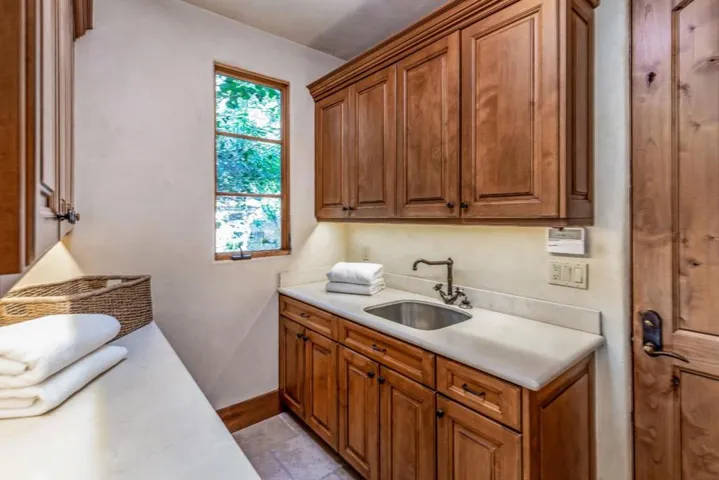 , Menlo Park, California 94025