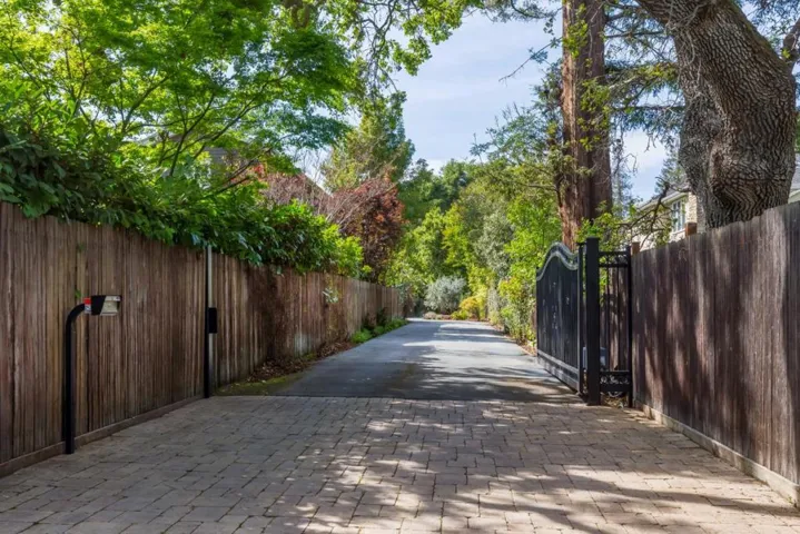 , Menlo Park, California 94025
