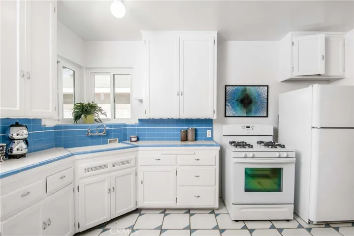 6223 Farmdale Avenue, North Hollywood, California 91606