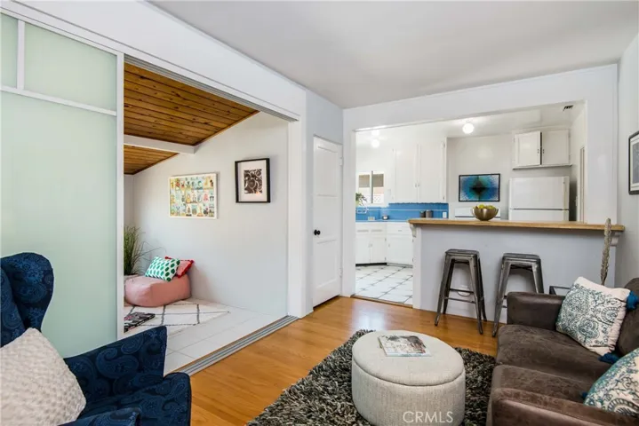 6223 Farmdale Avenue, North Hollywood, California 91606